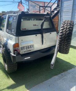 Parachoque trasero Vitara 1G con porta neumático